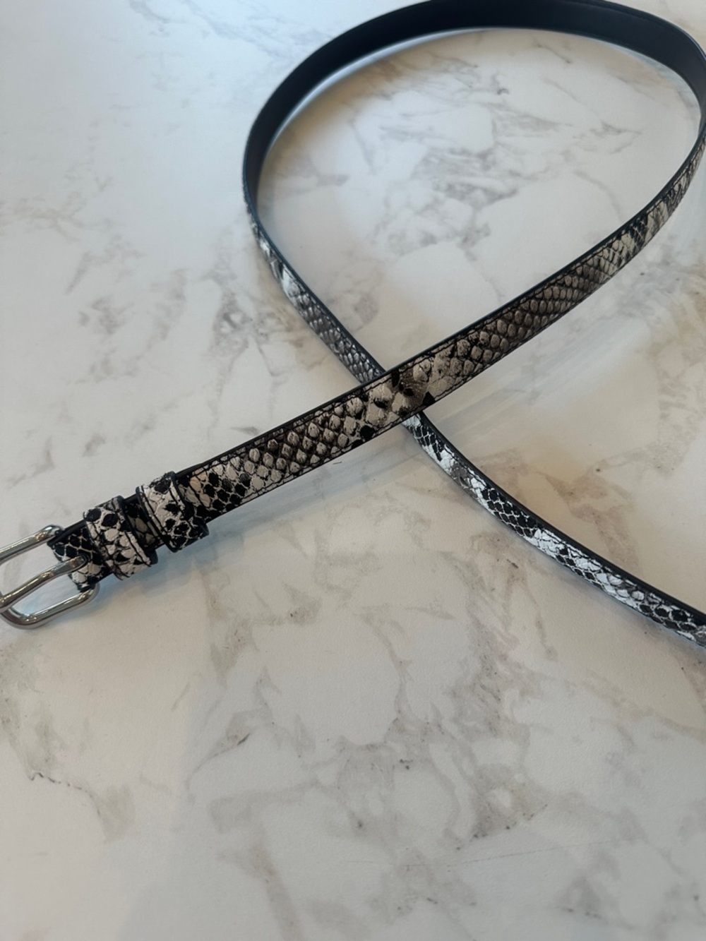 Like new. Womens belt black white snake. Banana Republic size small